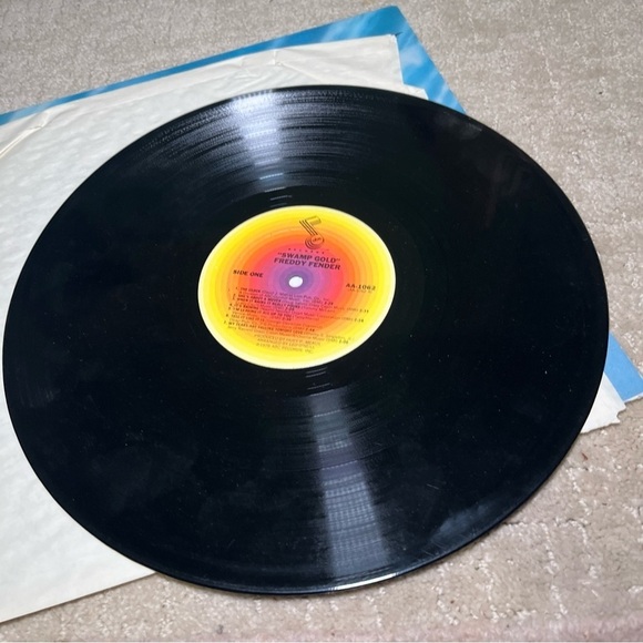 Freddy Fender - Swamp Gold- vintage vinyl record from 1978 - Picture 6 of 9